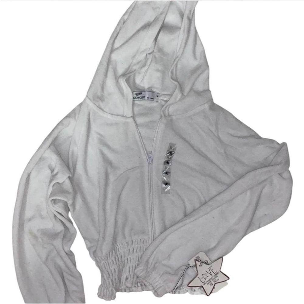 roma concept by rosee white crop zip up hoodie